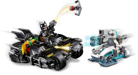 DC Batman Mr. Freeze Batcycle Battle 76118-4